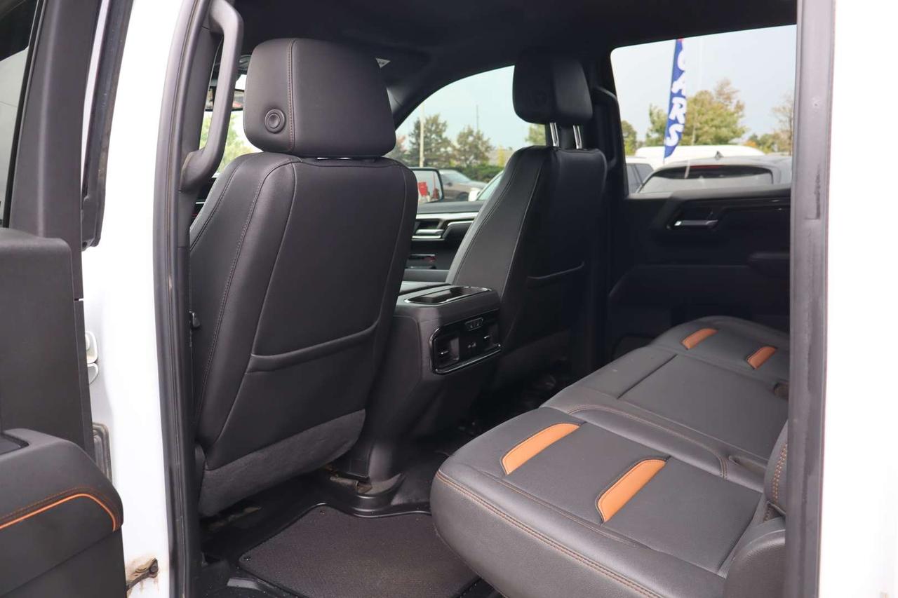 2022 GMC Sierra 1500 AT4 Crew Cab 4WD 6.2L No Accident Clean Carfax Photo