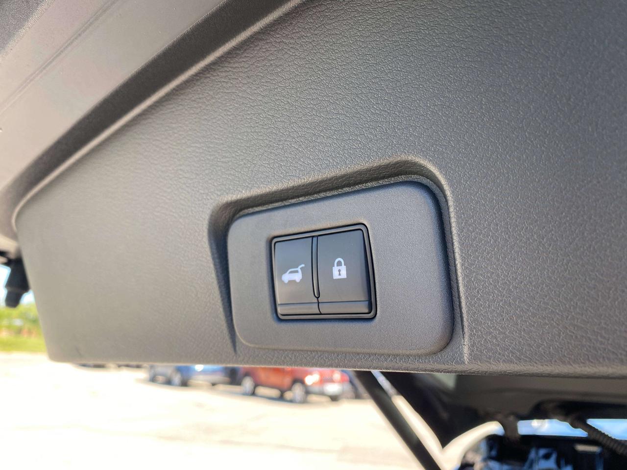 2024 Nissan Rogue SV MOONROOF, CLEAN CARFAX, AWD, REMOTE START! Photo