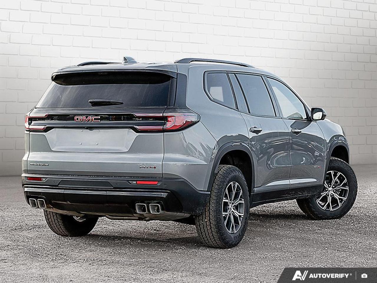 2027 GMC Acadia AWD AT4 Photo4