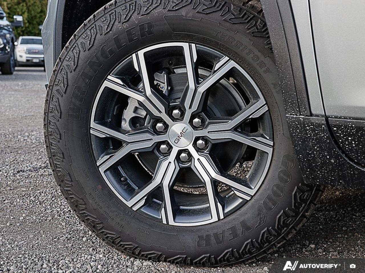 2027 GMC Acadia AWD AT4 Photo