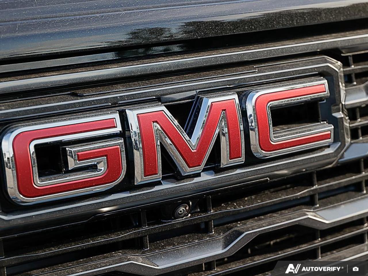2027 GMC Acadia AWD AT4 Photo