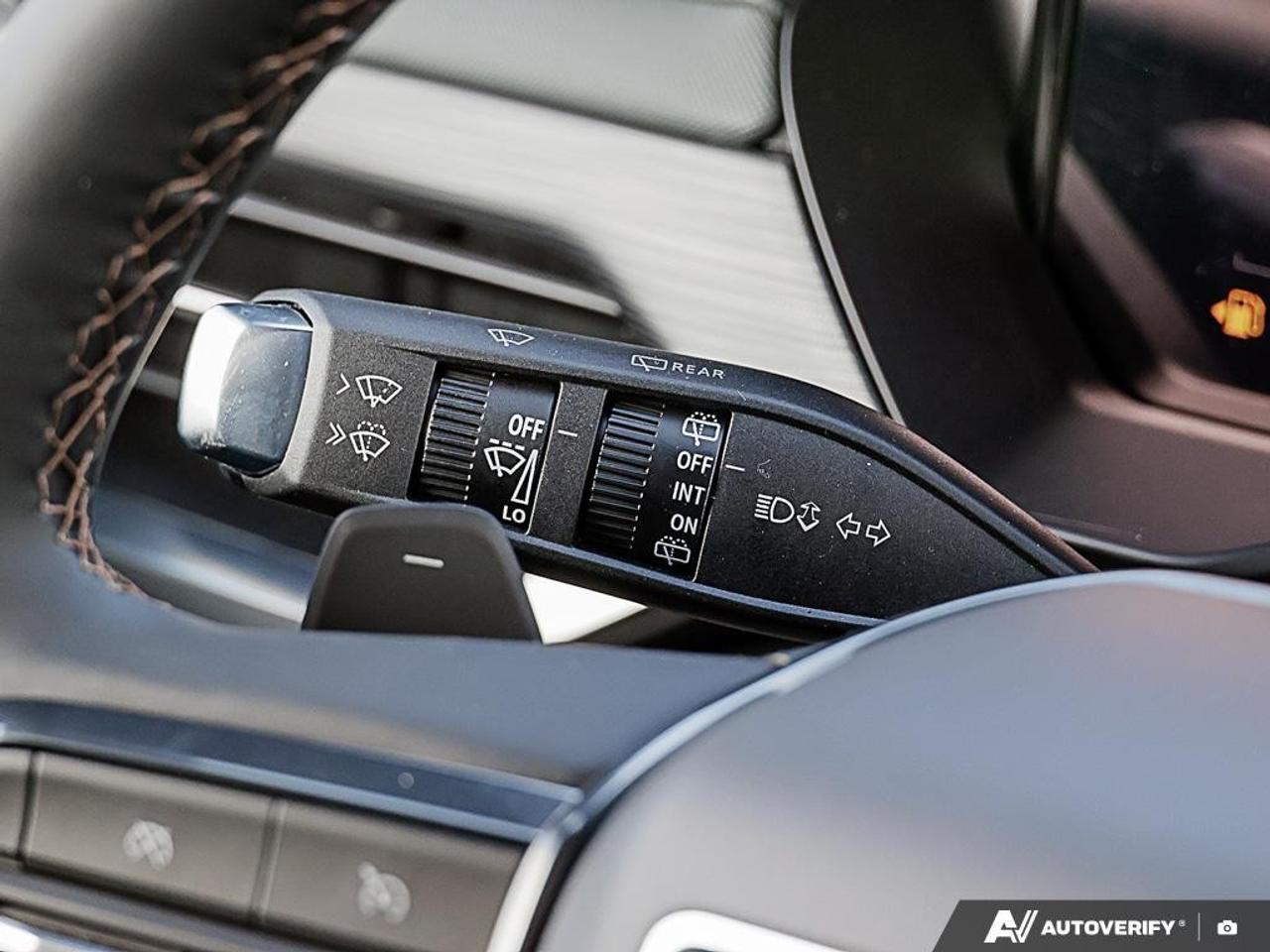 2027 GMC Acadia AWD AT4 Photo