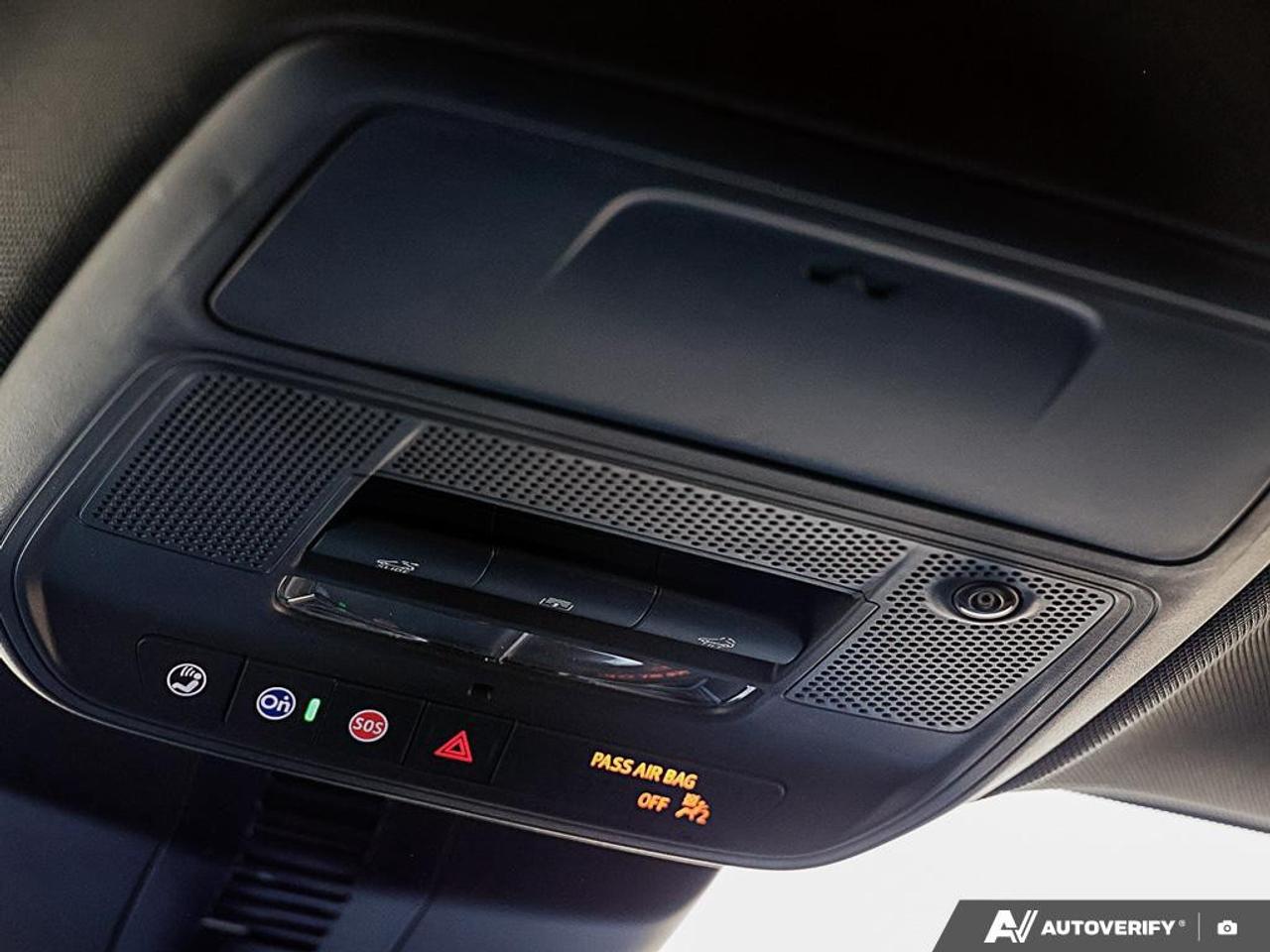 2027 GMC Acadia AWD AT4 Photo
