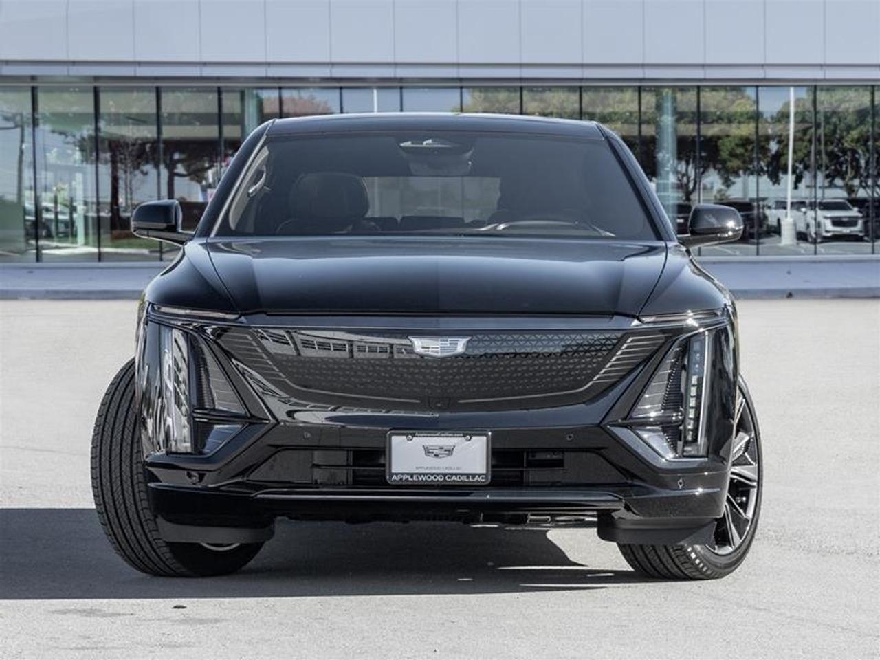 2027 Cadillac LYRIQ Signature Sport 4dr Photo5