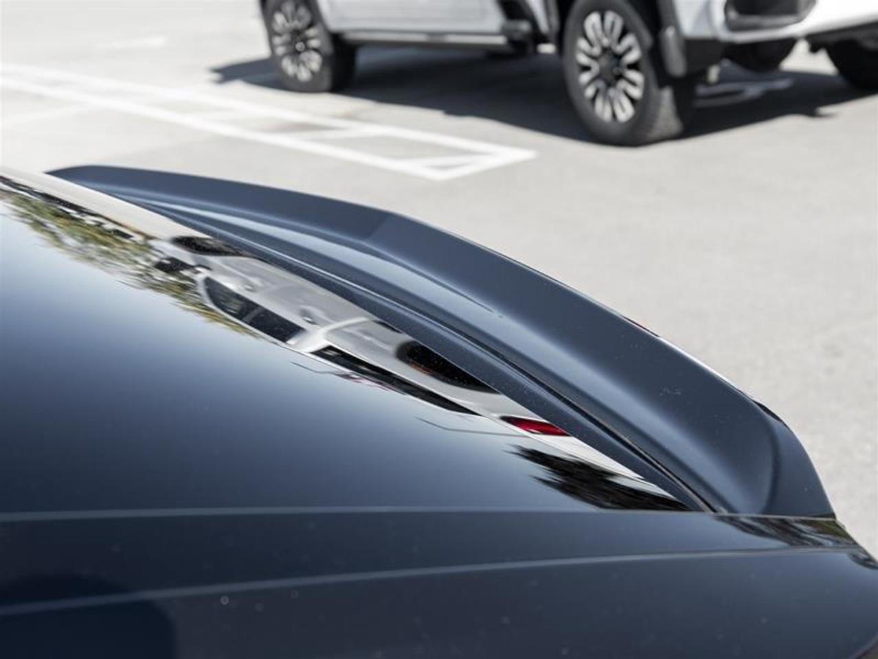 2027 Cadillac LYRIQ Signature Sport 4dr Photo