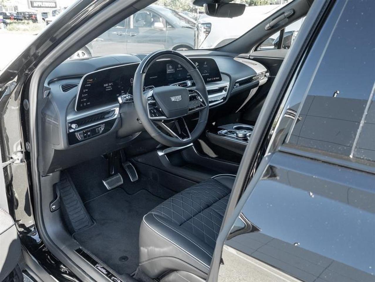 2027 Cadillac LYRIQ Signature Sport 4dr Photo