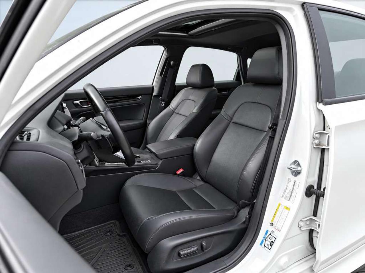 2025 Honda Civic Sport Touring Hybrid   Leather   Sunroof   Carplay  NAVI/ LANE KEEP ASSIST/  Wireless charging Photo