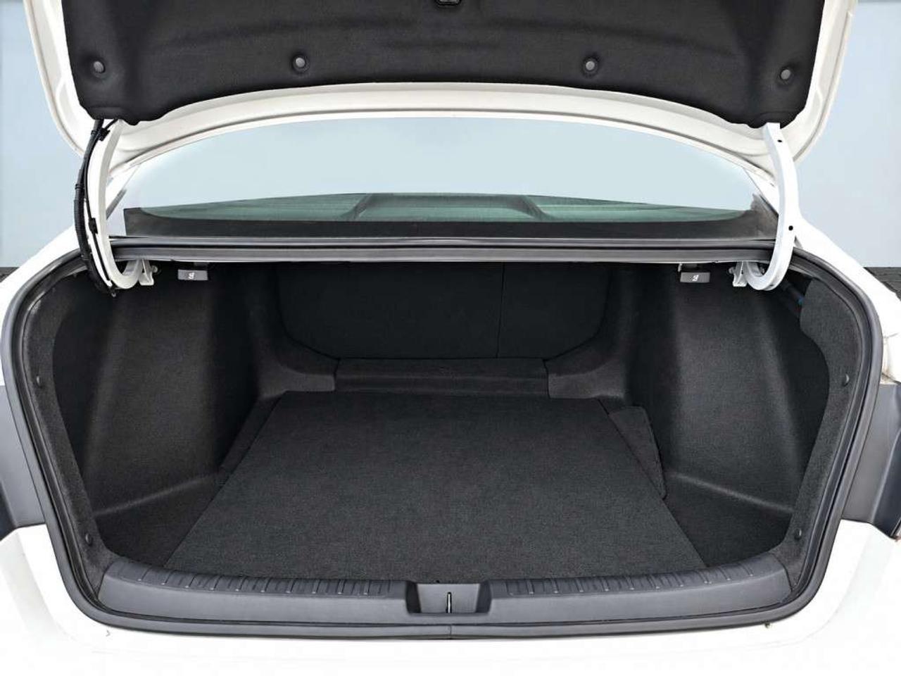 2025 Honda Civic Sport Touring Hybrid   Leather   Sunroof   Carplay  NAVI/ LANE KEEP ASSIST/  Wireless charging Photo