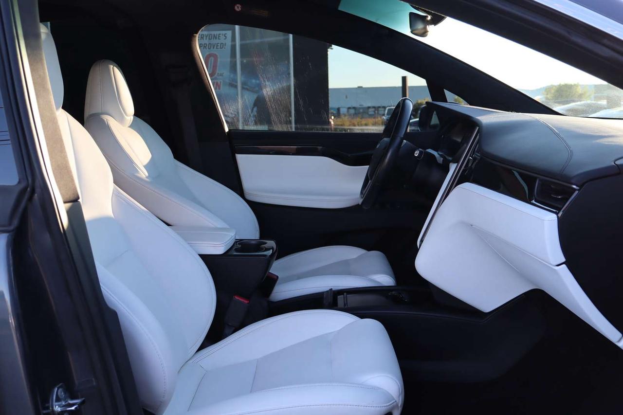 2021 Tesla Model X LONG RANGE PLUS   6 Passenger   No Accident   FSD 3 Photo