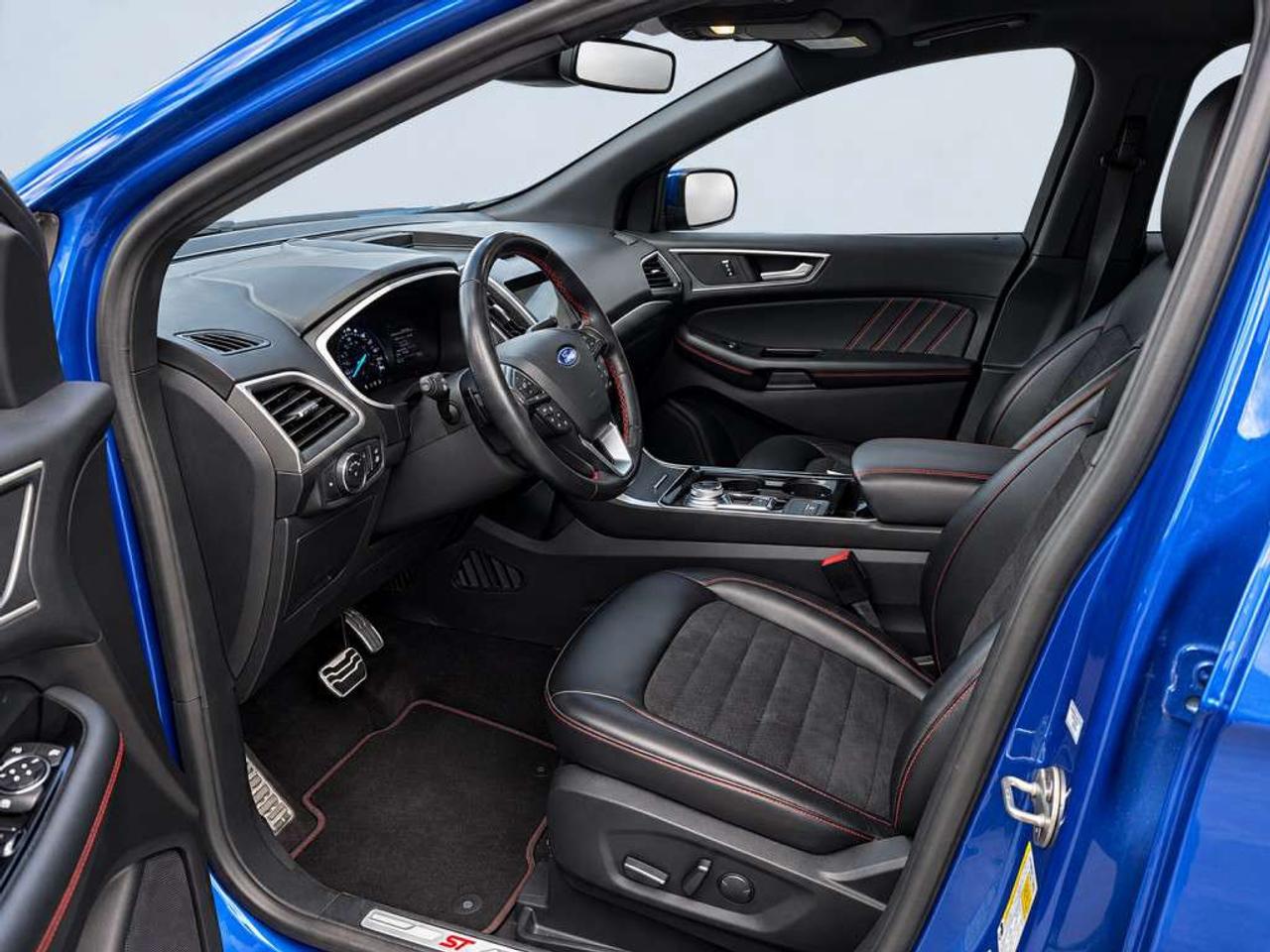 2020 Ford Edge ST-Line AWD   2.0L Turbocharged Ecoboost  Atlas Blue Metallic on Black Leatherette   Front Heated Seats and Steering  8-i Photo