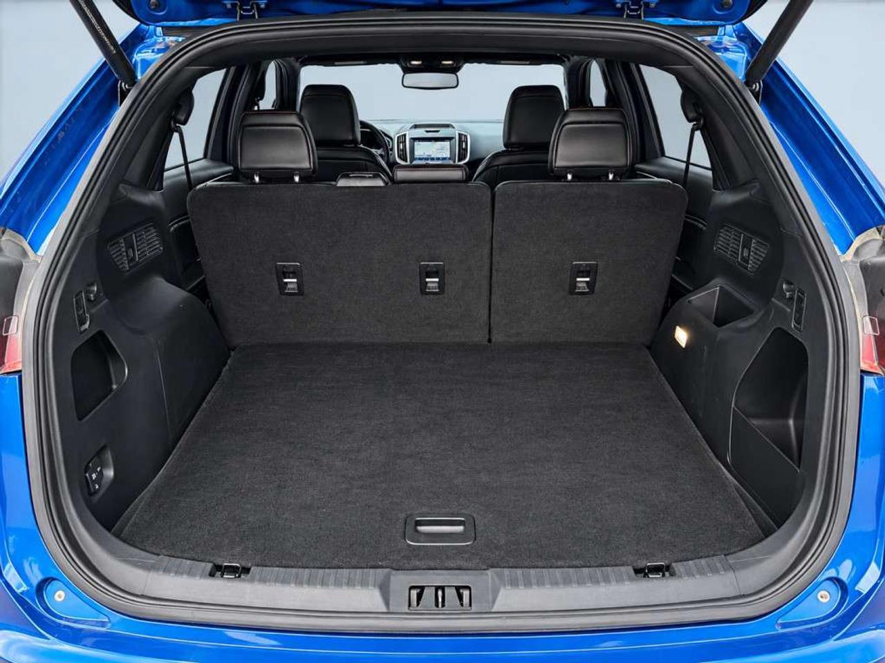 2020 Ford Edge ST-Line AWD   2.0L Turbocharged Ecoboost  Atlas Blue Metallic on Black Leatherette   Front Heated Seats and Steering  8-i Photo