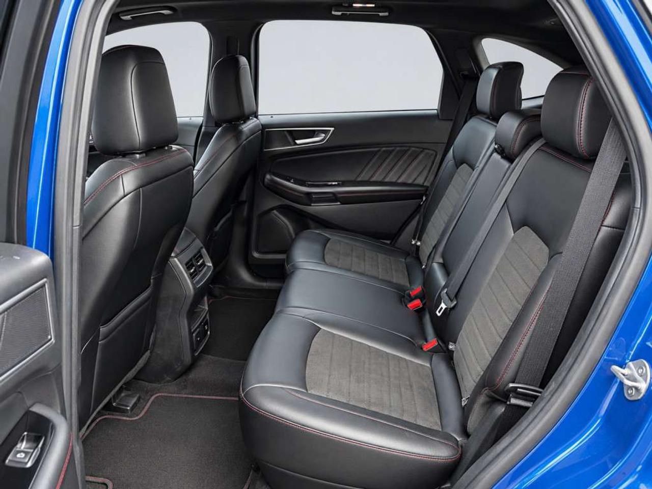 2020 Ford Edge ST-Line AWD   2.0L Turbocharged Ecoboost  Atlas Blue Metallic on Black Leatherette   Front Heated Seats and Steering  8-i Photo
