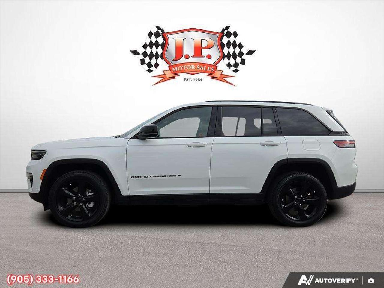 2025 Jeep Grand Cherokee Limited Apple CarPlay & Android Auto • Built-In Navigation System • Built-In Wi-Fi Hotspot • Remote Start System • Heated Photo