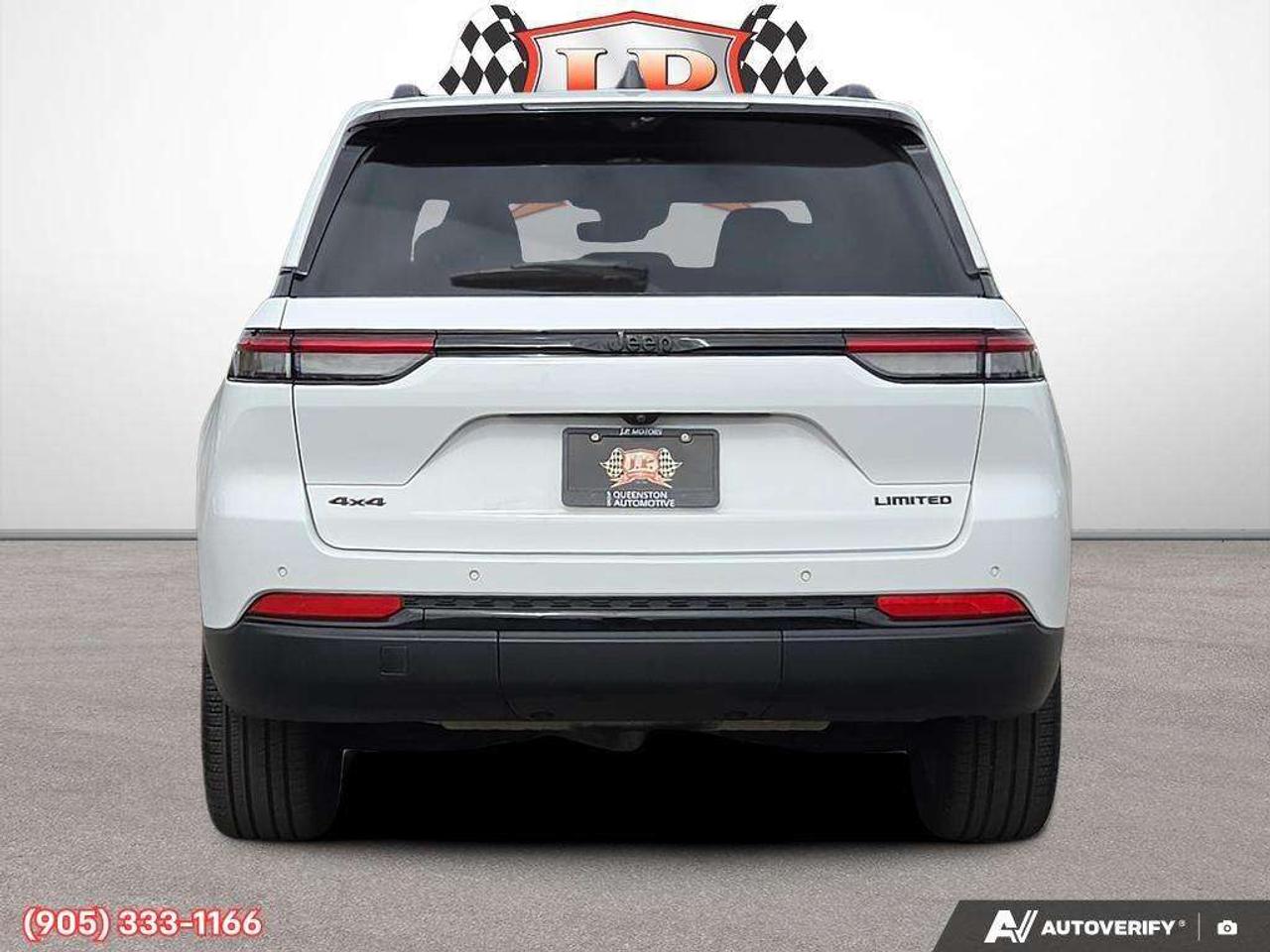2025 Jeep Grand Cherokee Limited Apple CarPlay & Android Auto • Built-In Navigation System • Built-In Wi-Fi Hotspot • Remote Start System • Heated Photo