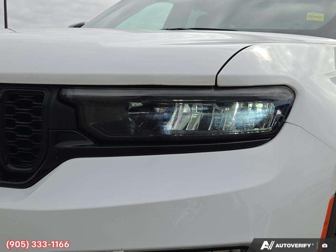 2025 Jeep Grand Cherokee Limited Apple CarPlay & Android Auto • Built-In Navigation System • Built-In Wi-Fi Hotspot • Remote Start System • Heated Photo