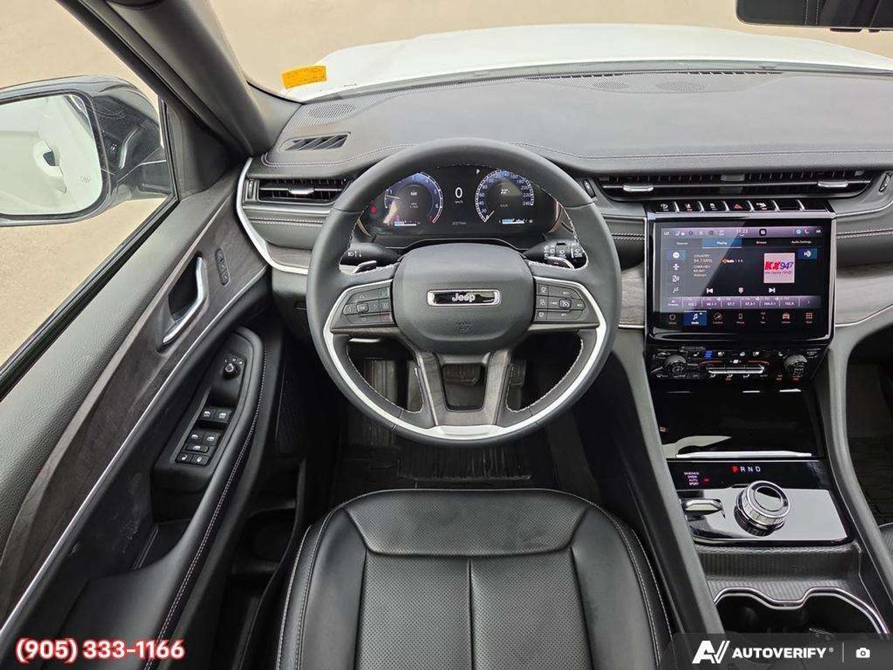 2025 Jeep Grand Cherokee Limited Apple CarPlay & Android Auto • Built-In Navigation System • Built-In Wi-Fi Hotspot • Remote Start System • Heated Photo