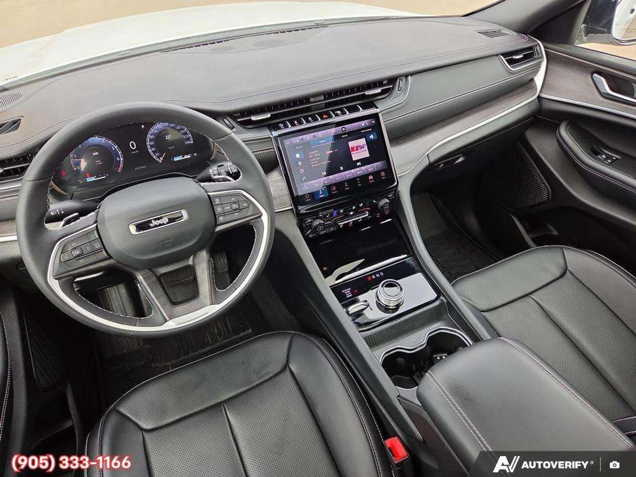2025 Jeep Grand Cherokee Limited Apple CarPlay & Android Auto • Built-In Navigation System • Built-In Wi-Fi Hotspot • Remote Start System • Heated Photo