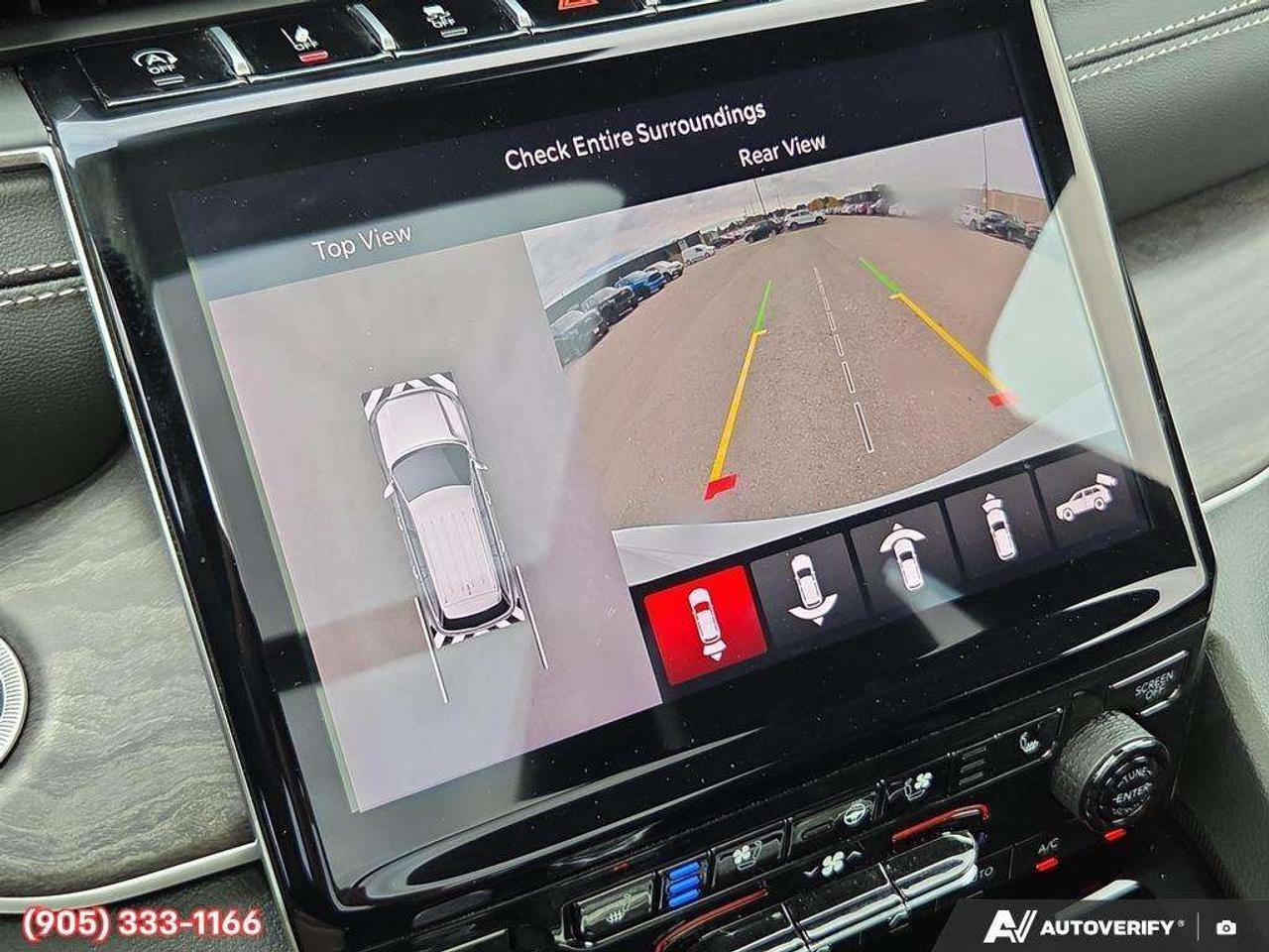 2025 Jeep Grand Cherokee Limited Apple CarPlay & Android Auto • Built-In Navigation System • Built-In Wi-Fi Hotspot • Remote Start System • Heated Photo