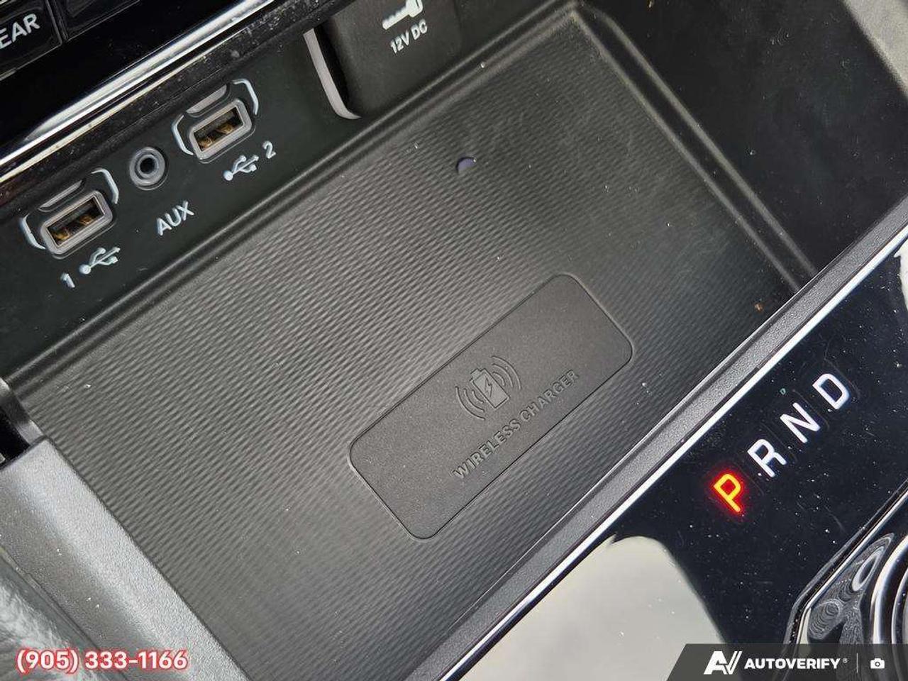2025 Jeep Grand Cherokee Limited Apple CarPlay & Android Auto • Built-In Navigation System • Built-In Wi-Fi Hotspot • Remote Start System • Heated Photo