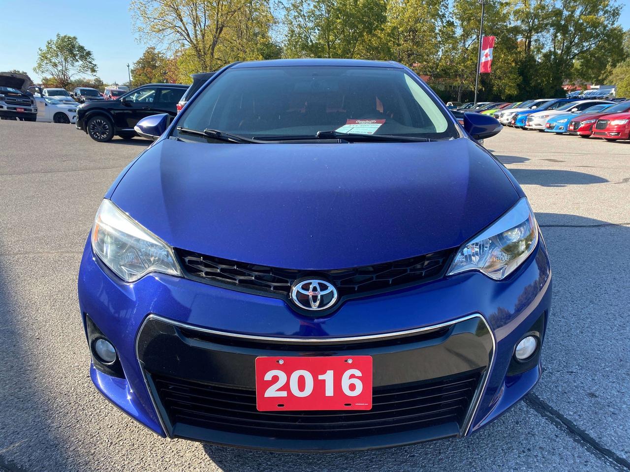 2016 Toyota Corolla S, AUTO, HEATED LEATHER, SUNROOF, BACK UP CAMERA! Photo