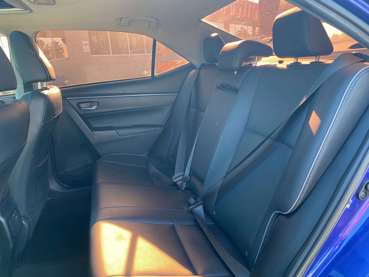 2016 Toyota Corolla S, AUTO, HEATED LEATHER, SUNROOF, BACK UP CAMERA! Photo
