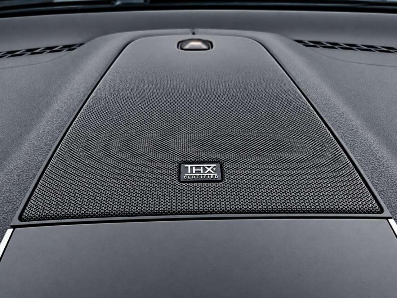 2016 Lincoln MKZ Reserve AWD / LEATHER / NAVI / SUNROOF / BACKUP CAM Photo
