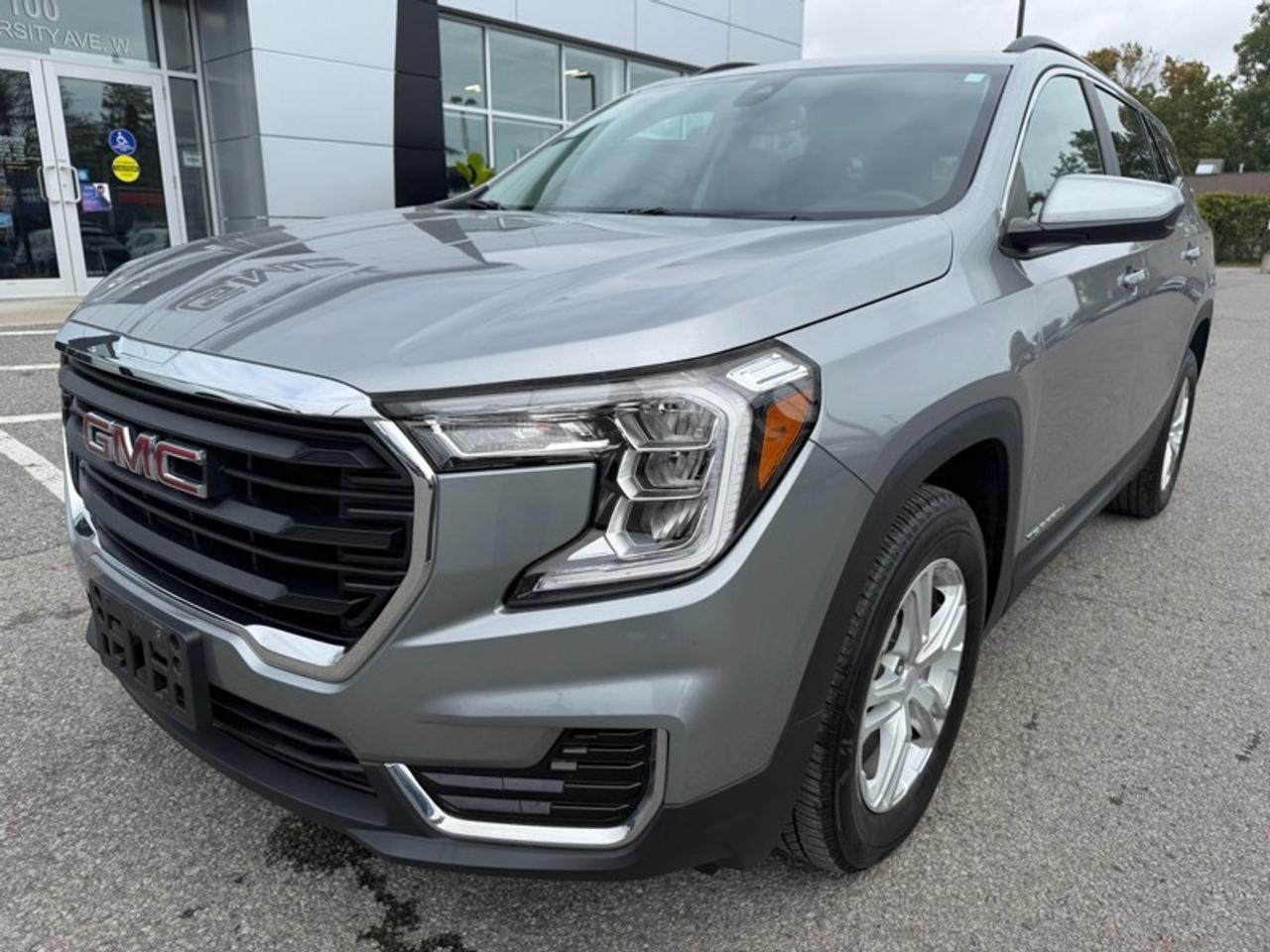 2024 GMC Terrain AWD SLE Photo1