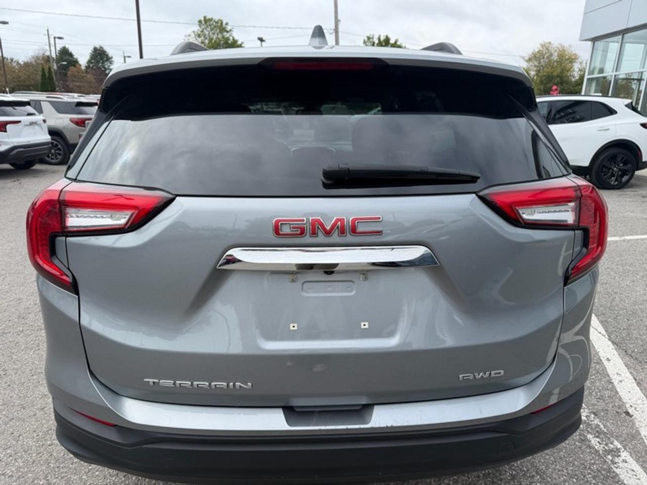 2024 GMC Terrain AWD SLE Photo
