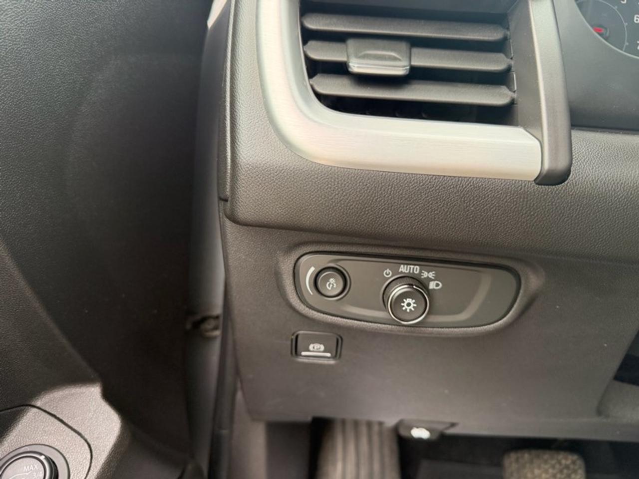 2024 GMC Terrain AWD SLE Photo