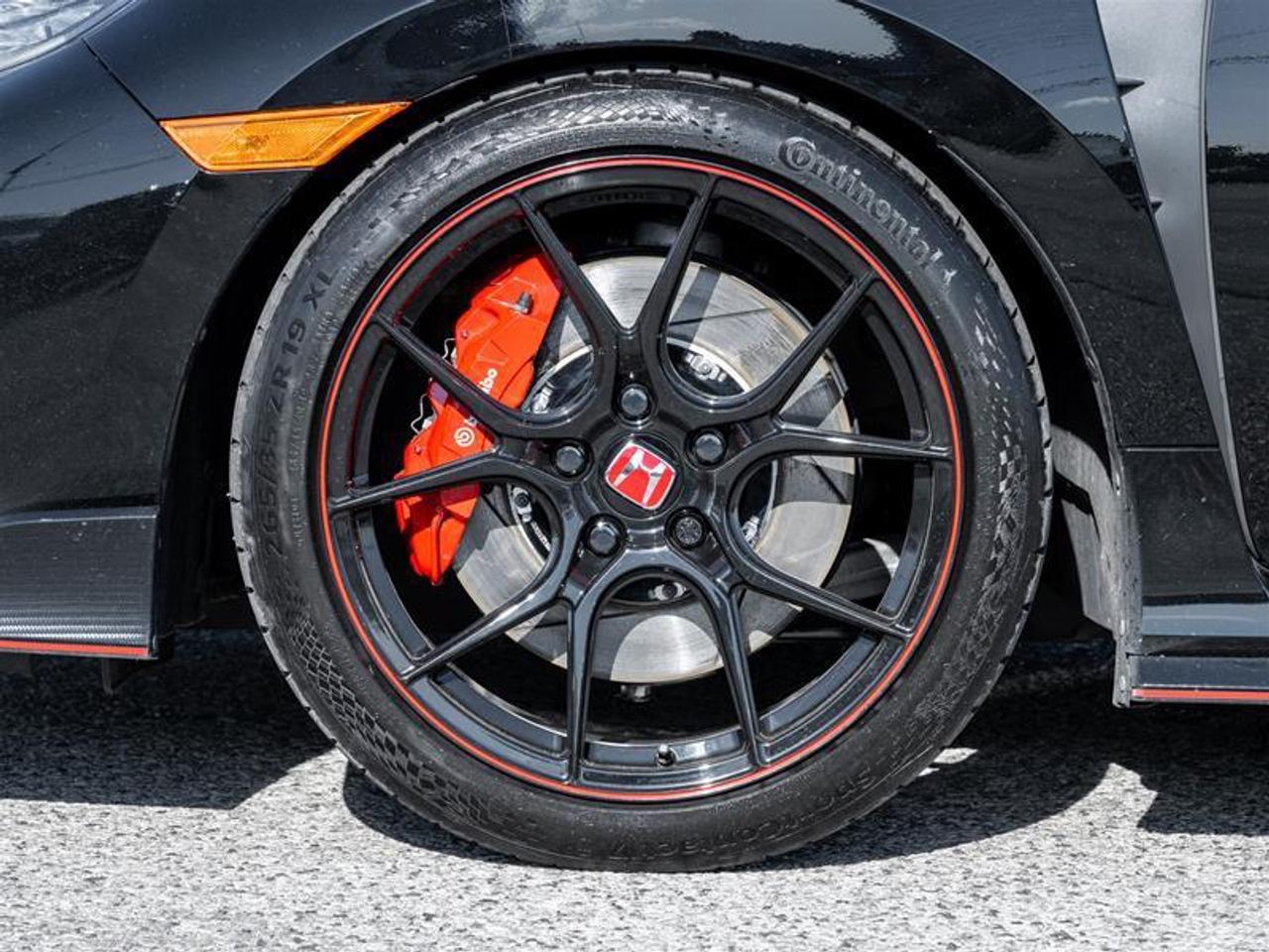 2019 Honda Civic Type R Base 4dr Hatchback Photo