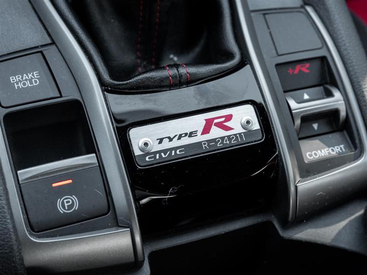 2019 Honda Civic Type R Base 4dr Hatchback Photo