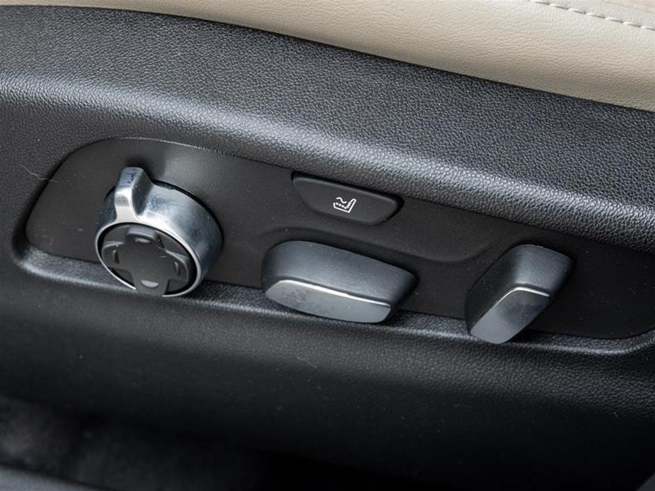 2024 Cadillac XT4 Premium Luxury 4dr All-Wheel Drive Photo