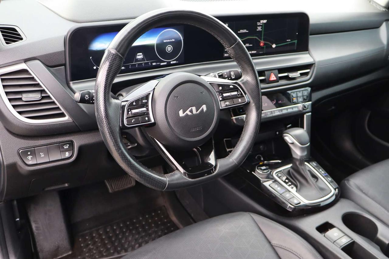 2024 Kia Seltos SX AWD   ONE OWNER   CLEAN CARFAX   CARPLAY Photo