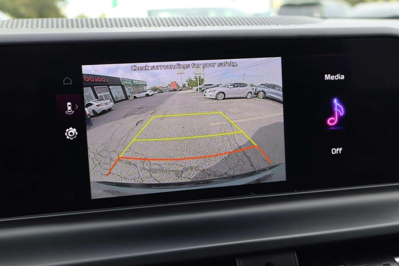 2024 Kia Seltos SX AWD   ONE OWNER   CLEAN CARFAX   CARPLAY Photo