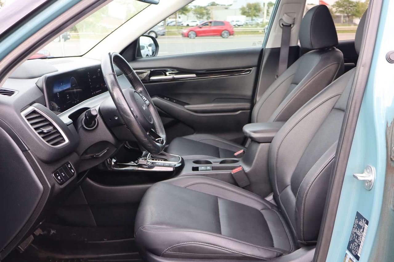 2024 Kia Seltos SX AWD   ONE OWNER   CLEAN CARFAX   CARPLAY Photo