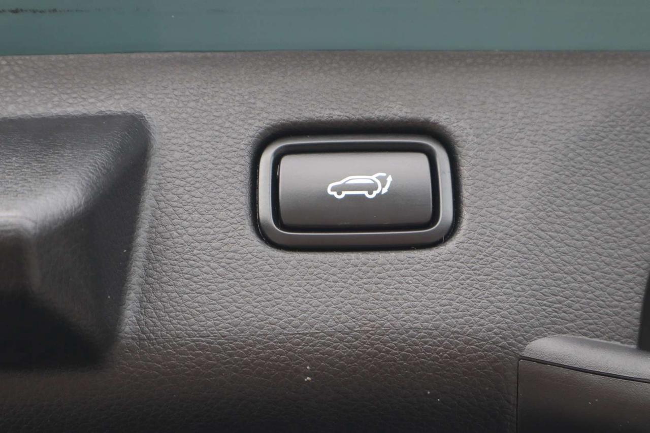 2024 Kia Seltos SX AWD   ONE OWNER   CLEAN CARFAX   CARPLAY Photo