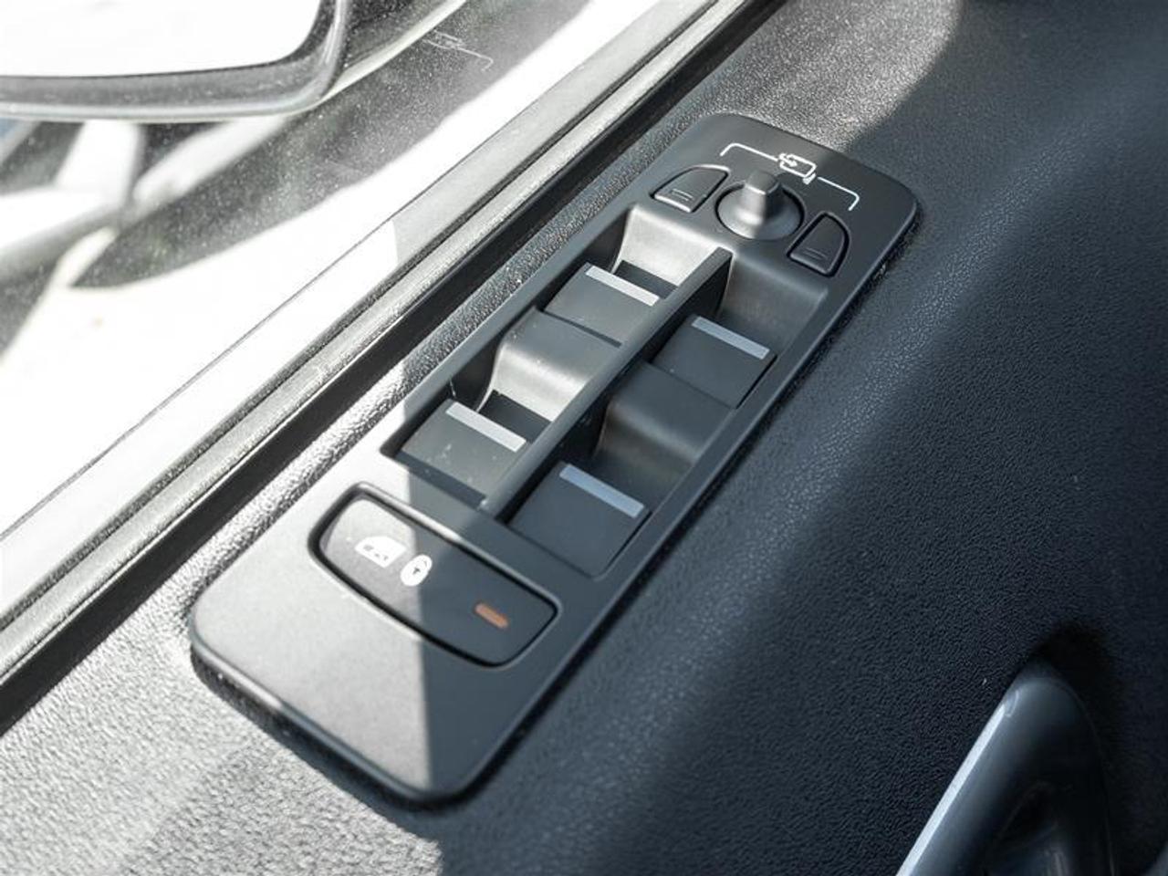 2019 Land Rover Discovery Sport SE 4dr All-Wheel Drive Photo