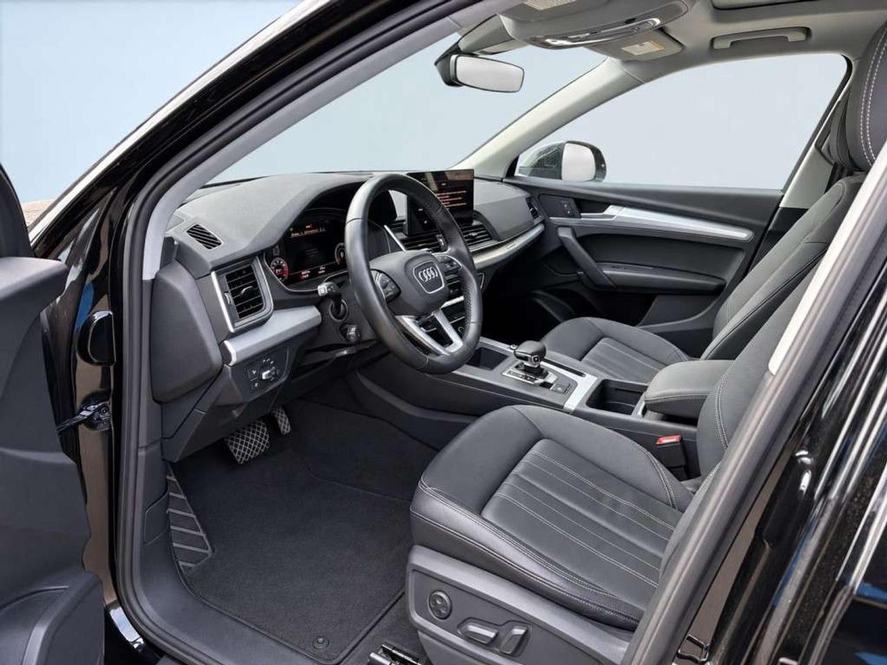 2023 Audi Q5 S-LINE PREMIUM PLUS QUATTRO / PANO / NAVI / LEATHER / VIRTUAL COCKPIT / ADAPTIVE CRUISE Photo
