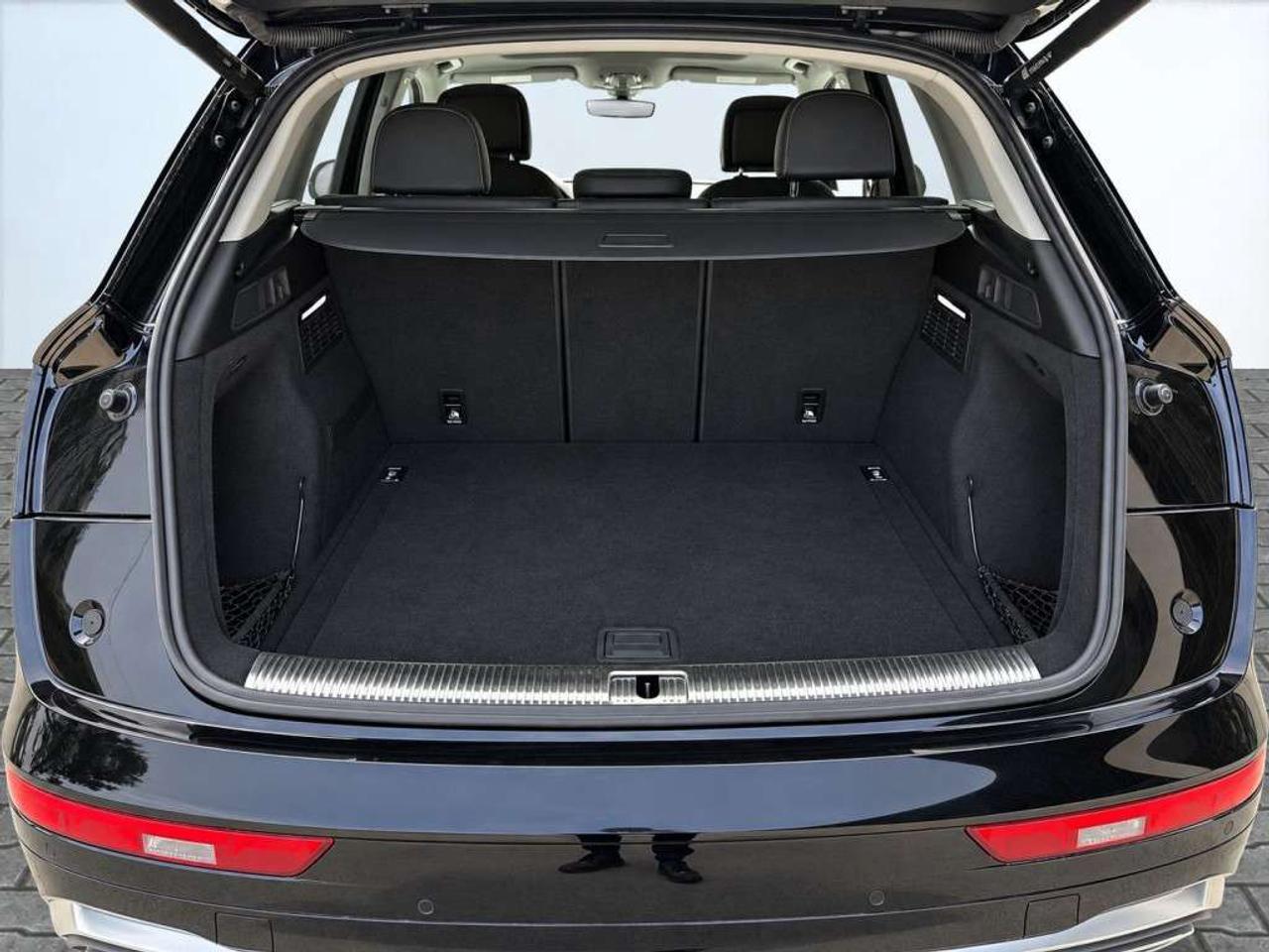 2023 Audi Q5 S-LINE PREMIUM PLUS QUATTRO / PANO / NAVI / LEATHER / VIRTUAL COCKPIT / ADAPTIVE CRUISE Photo
