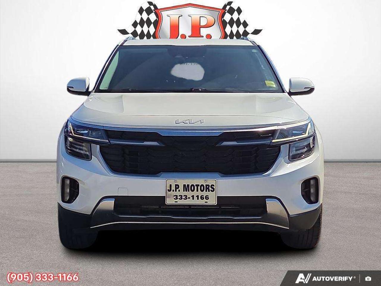 2024 Kia Seltos EX Apple CarPlay & Android Auto • Power Sunroof • Remote Start System • Heated Front Seats • Lane Assist Photo