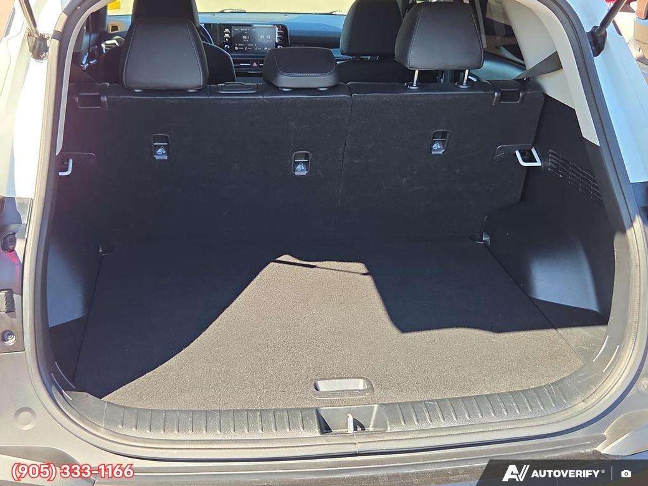 2024 Kia Seltos EX Apple CarPlay & Android Auto • Power Sunroof • Remote Start System • Heated Front Seats • Lane Assist Photo