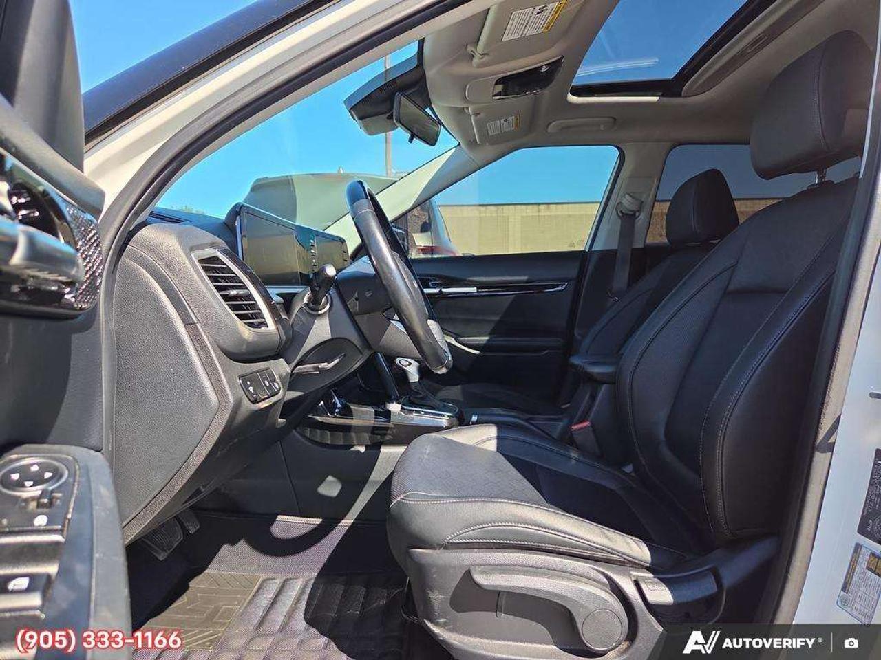 2024 Kia Seltos EX Apple CarPlay & Android Auto • Power Sunroof • Remote Start System • Heated Front Seats • Lane Assist Photo