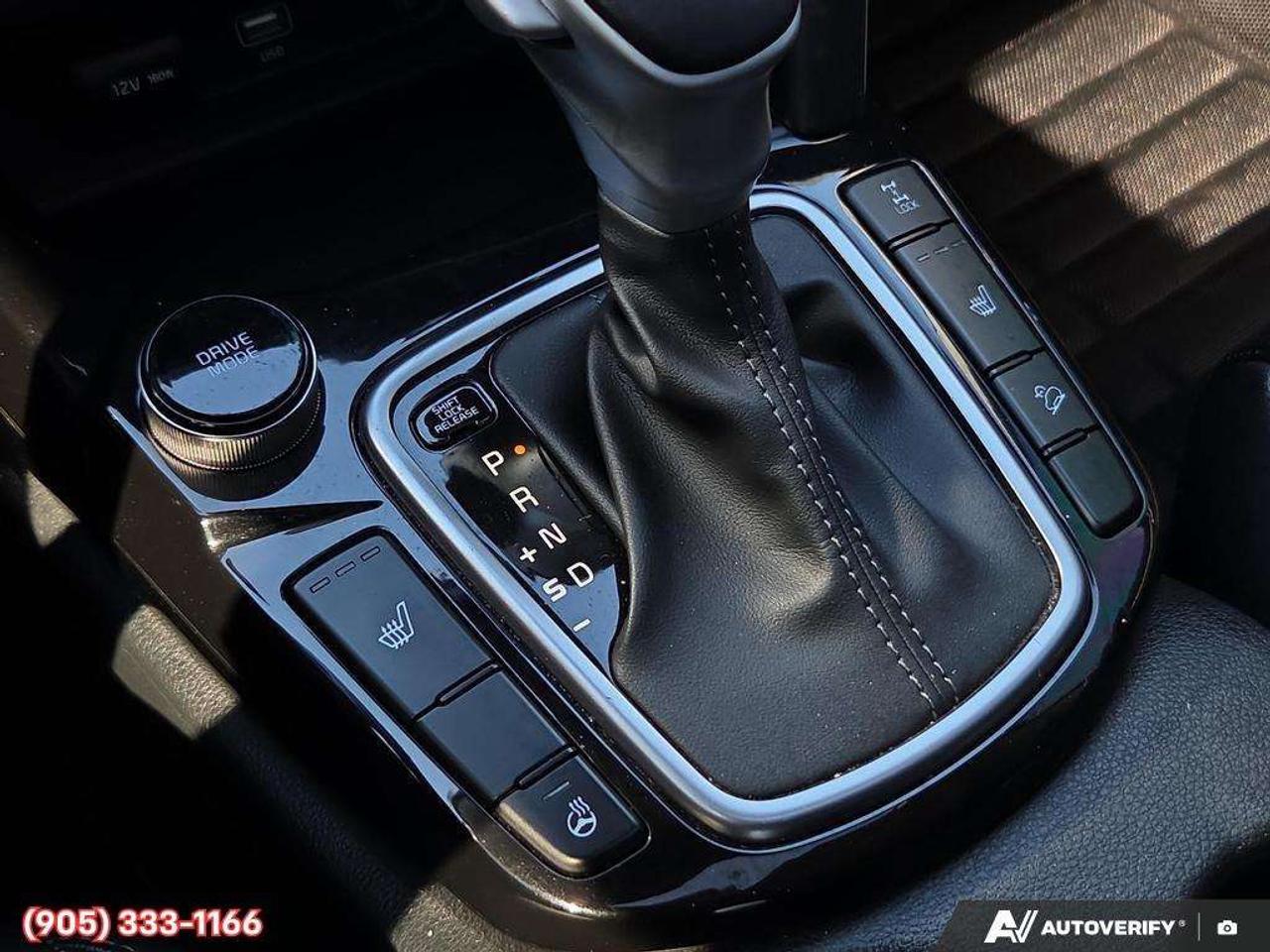 2024 Kia Seltos EX Apple CarPlay & Android Auto • Power Sunroof • Remote Start System • Heated Front Seats • Lane Assist Photo