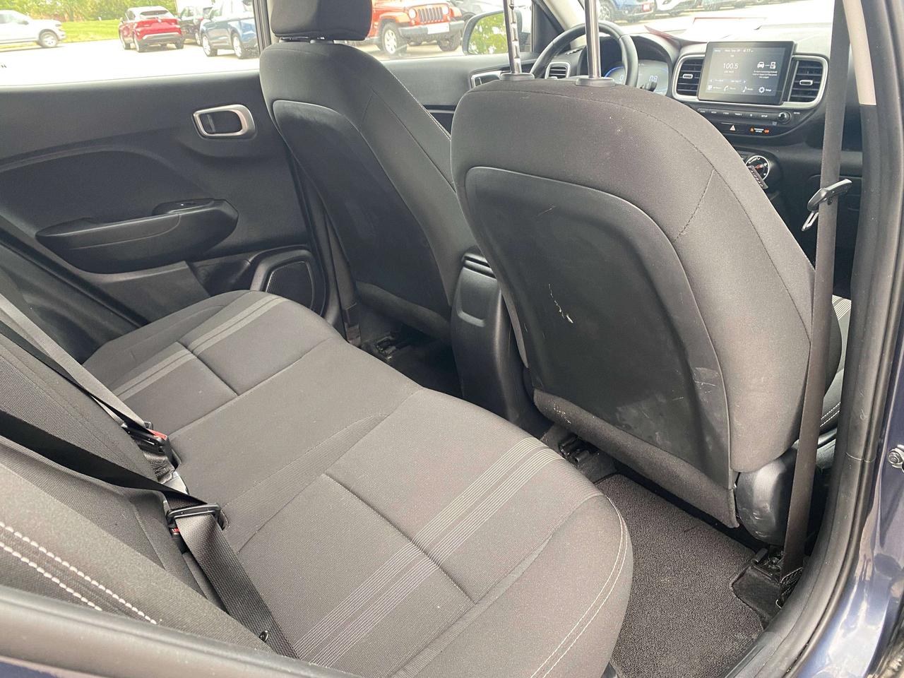 2025 Hyundai Venue PREFERRED, CLEAN CARFAX, REMOTE START, BACK UP CAM Photo