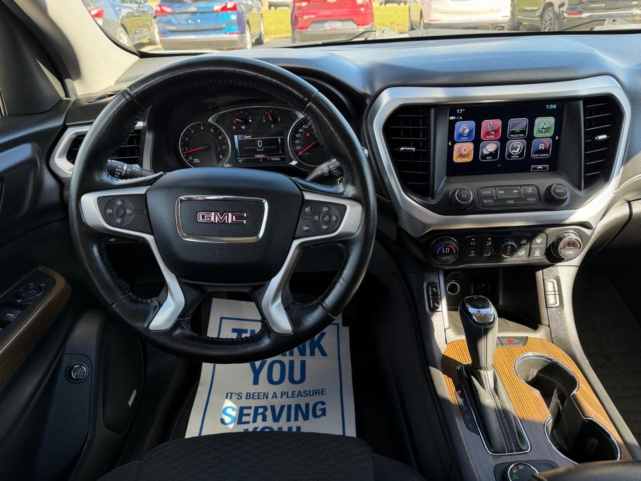 2017 GMC Acadia SLE-2 Front-Wheel Drive Photo