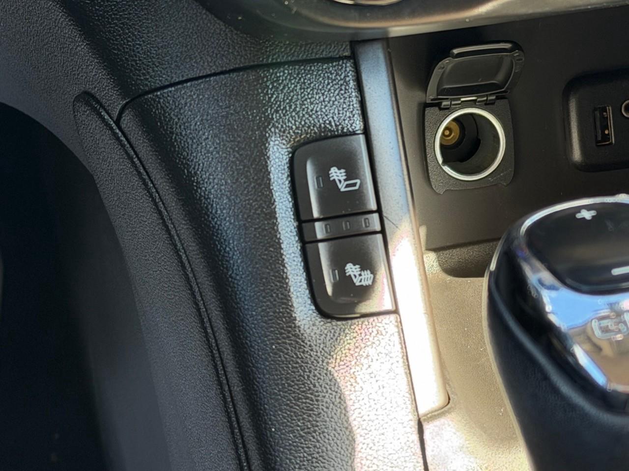 2017 GMC Acadia SLE-2 Front-Wheel Drive Photo