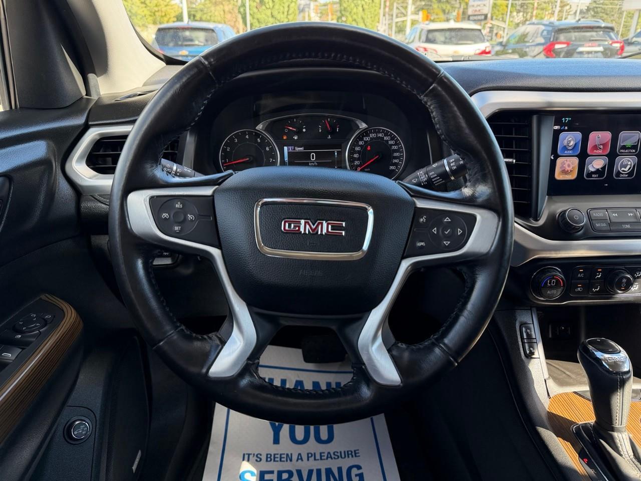 2017 GMC Acadia SLE-2 Front-Wheel Drive Photo