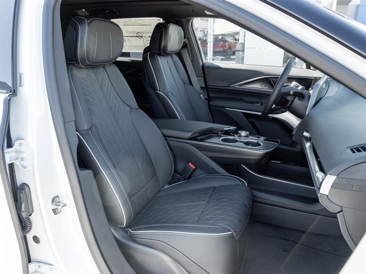 2027 Cadillac LYRIQ Signature Sport 4dr Photo