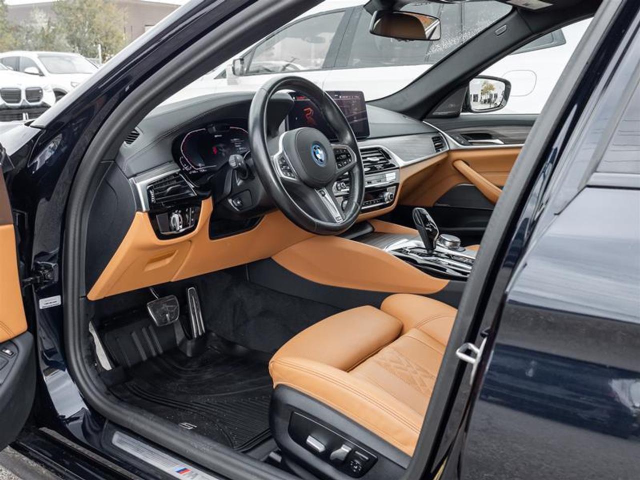 2023 BMW 530e xDrive 4dr All-Wheel Drive Sedan Photo