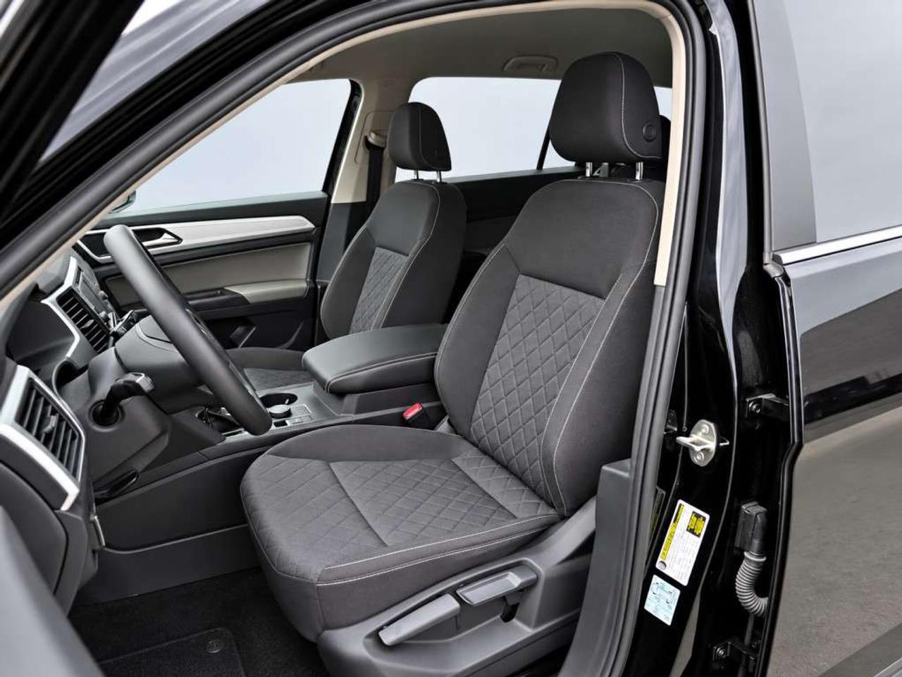 2022 Volkswagen Atlas 7 Passenger   AWD   Heated Seats   Back-up Camera   4MOTION Photo